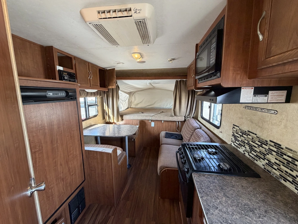 Jayco Jay Feather 17z 2011 alt