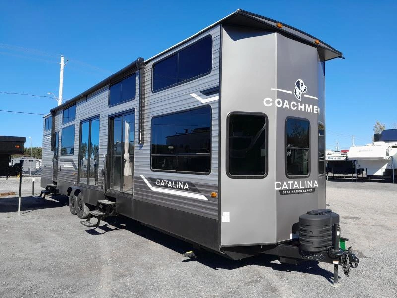 Coachmen Catalina 42 Condo 2027 alt