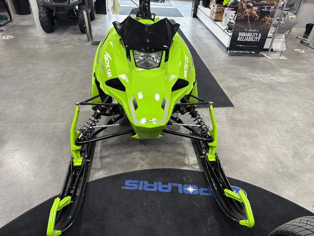 2027 Arctic Cat Jag 400 Sno Pro alt