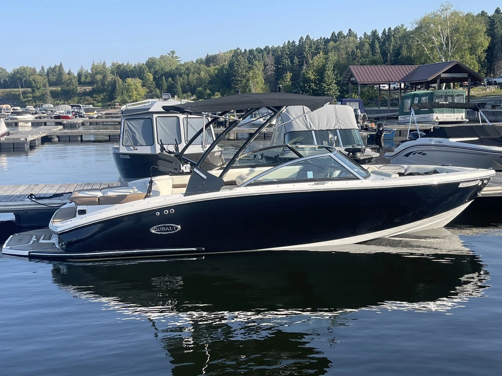 2022 Cobalt Boats Cs23 Surf alt