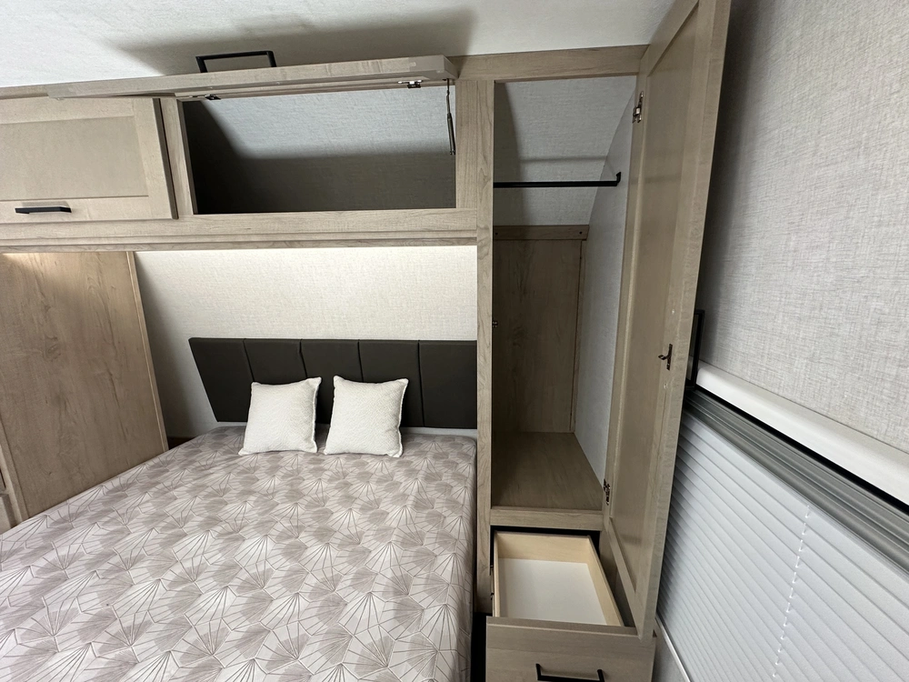 Ember Rv Touring 2300mll 2027 alt