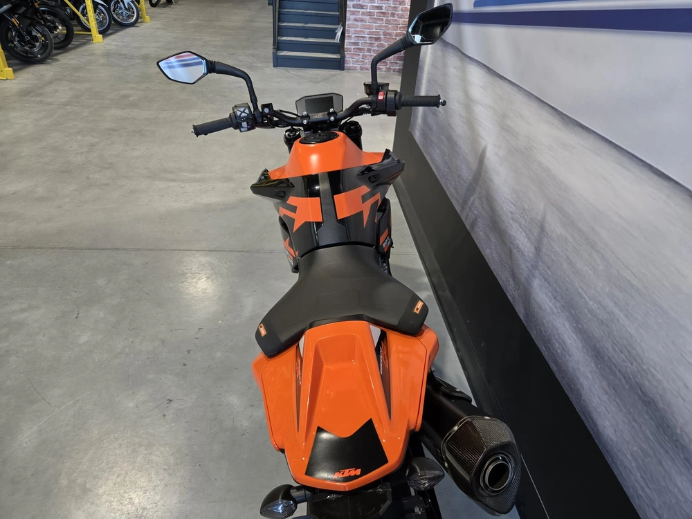Ktm Duke 890 Gp 2022 alt