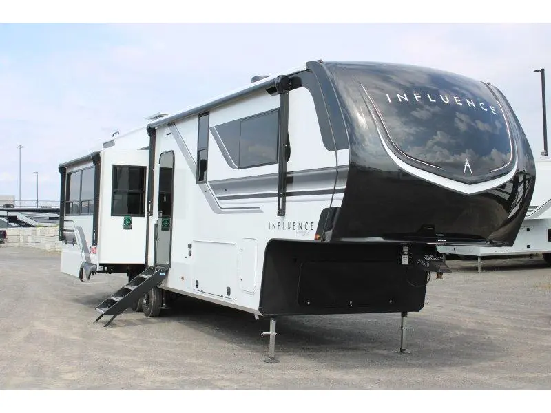 Grand Design Influence 3503GK 2027