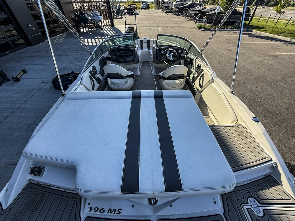 2014 Monterey Boats 196 Ms