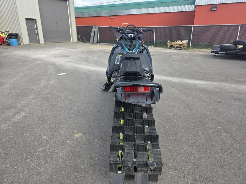 2025 Polaris Boost PRO RMK 165 - 7S Display **DEALER TESTED**