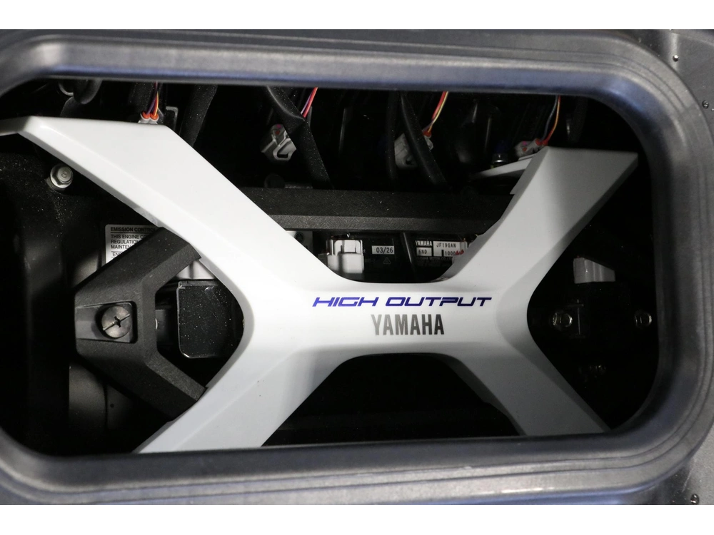 2026 Yamaha Crosswave alt