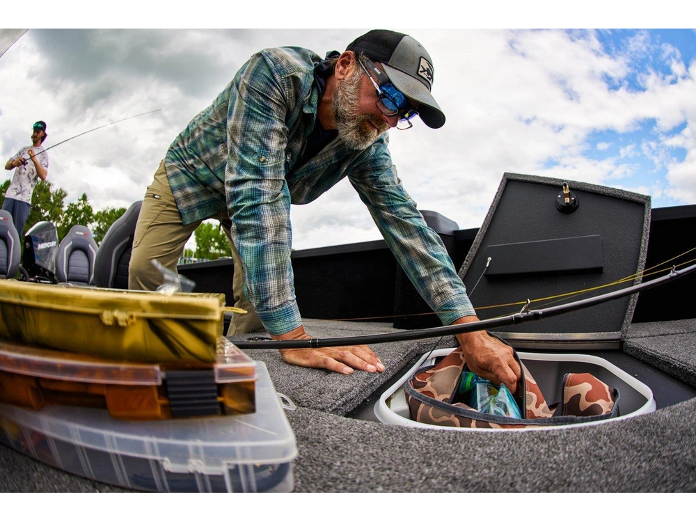 2026 Alumacraft Alumacraft Competitor Tiller 175x F50 - Shadwow -merc 90hp Ct - Galv Trailer alt