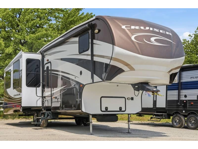 Crossroads Cruiser 335ss 2014 alt