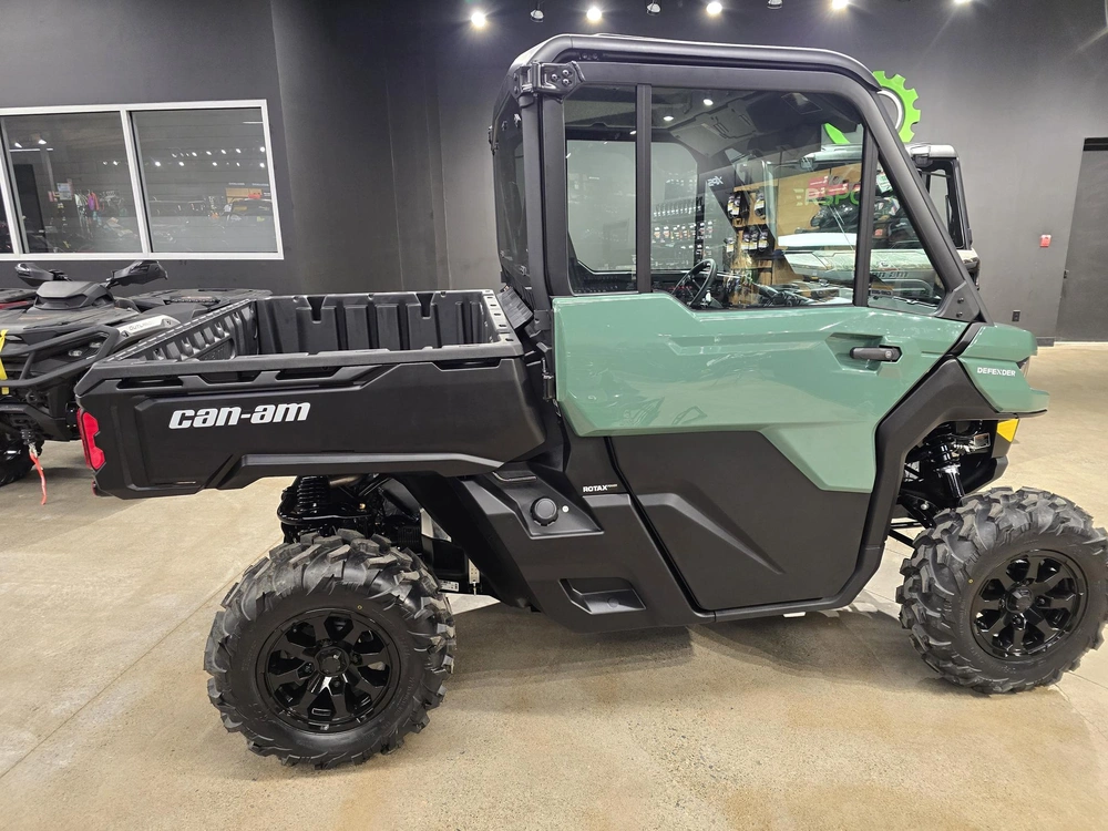 2026 Brp Defender Cab Hd10 alt
