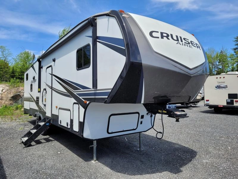 2019 Crossroads Cruiser 30bh alt