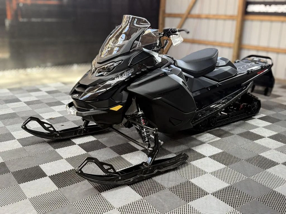 2027 Ski-doo Renegade Adrenaline 900 Ace Turbo R alt