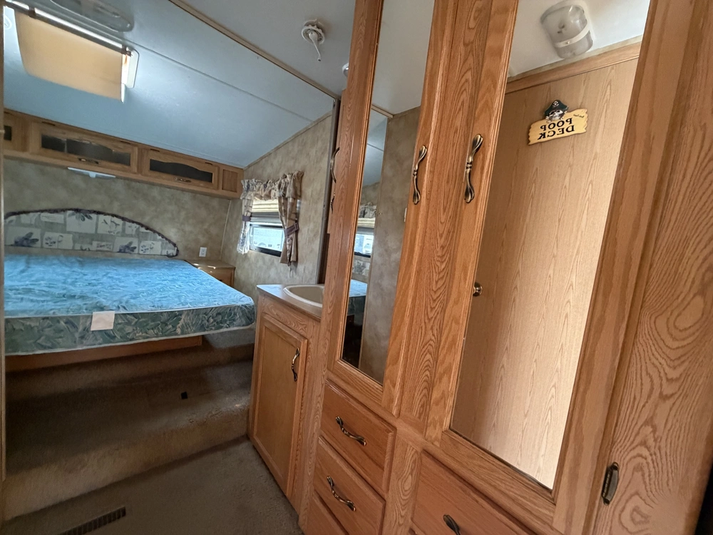 Keystone Rv Laredo (fw) 29bhs 2005 alt