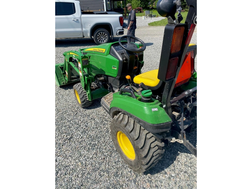 John Deere 1023e 2018 alt