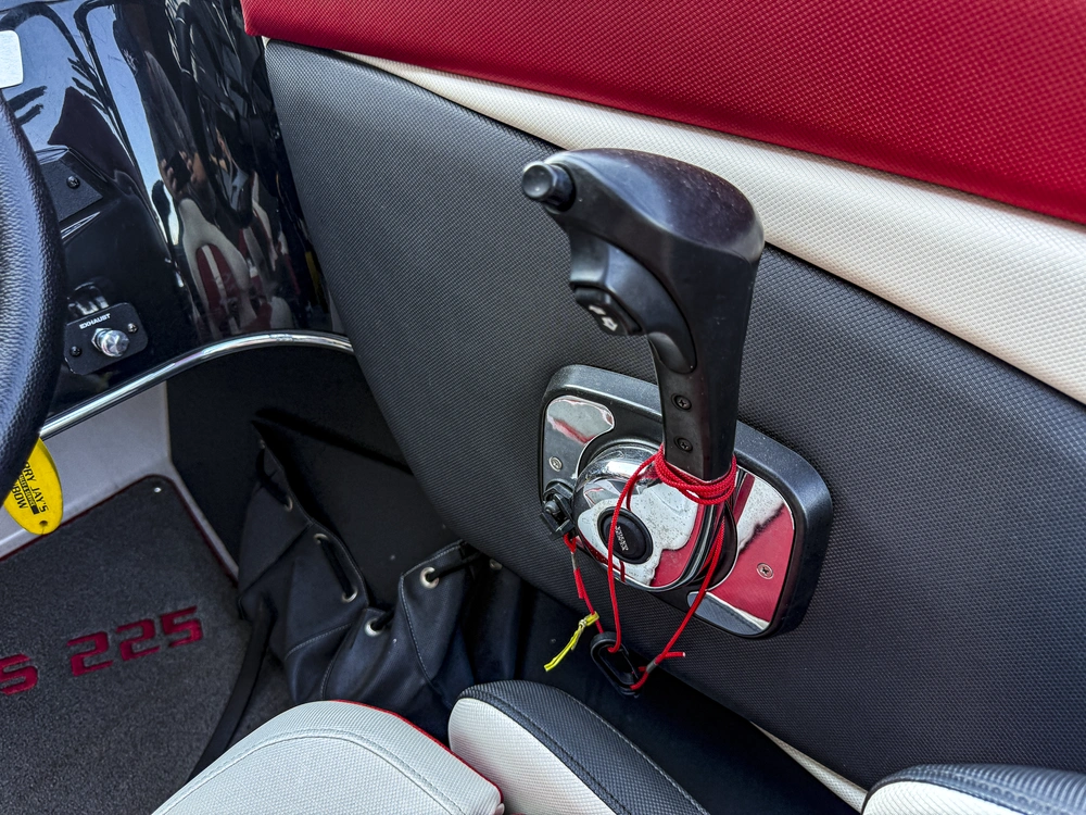 2013 Glastron Gt225 alt