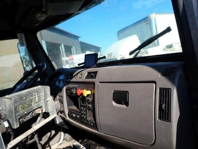 Peterbilt 348 2018