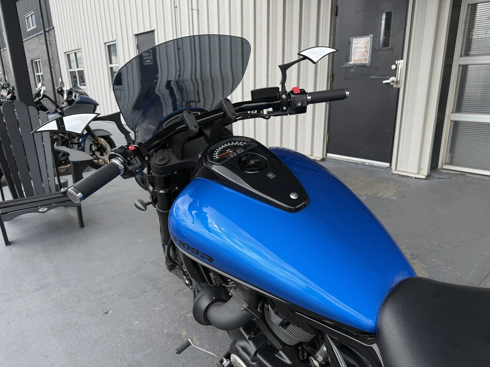 2021 Suzuki Boulevard M109r alt