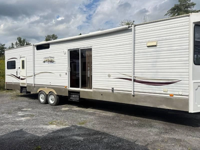 2010 Heartland Cedar Ridge 40fkss
