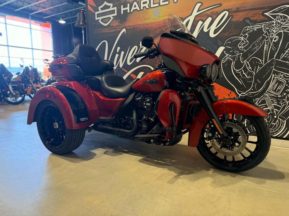 Harley-davidson Triglide Ultra Flhtcutg 2025 alt