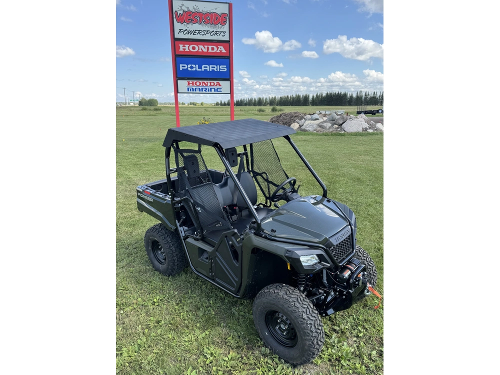 2026 Honda Pioneer 520,green alt