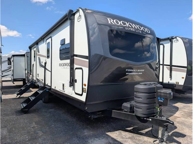Forest River Rockwood Ultra Lite 2608bs 2026 alt