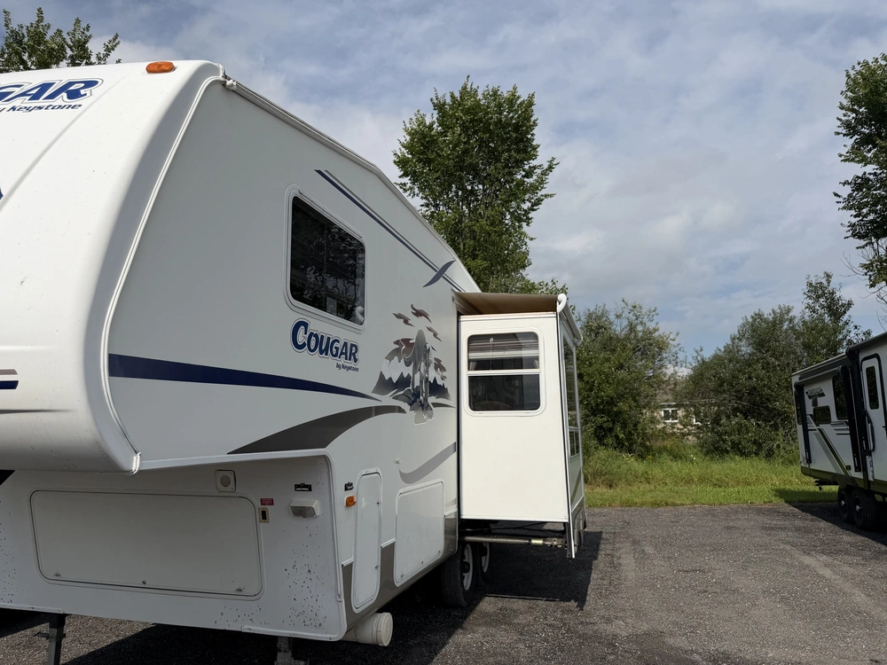 Keystone Rv Cougar (fw) 245efs 2005 alt