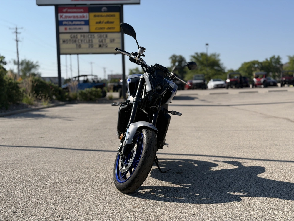 2021 Yamaha Mt-09 alt