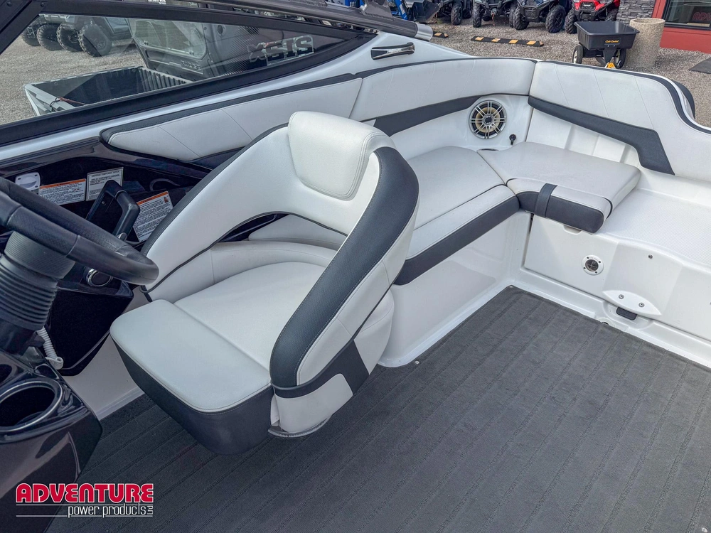 2014 Yamaha 212x alt