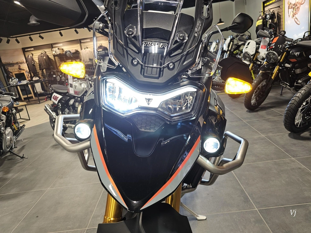 2026 Triumph Tiger 900 Rally Pro Desert Edition alt