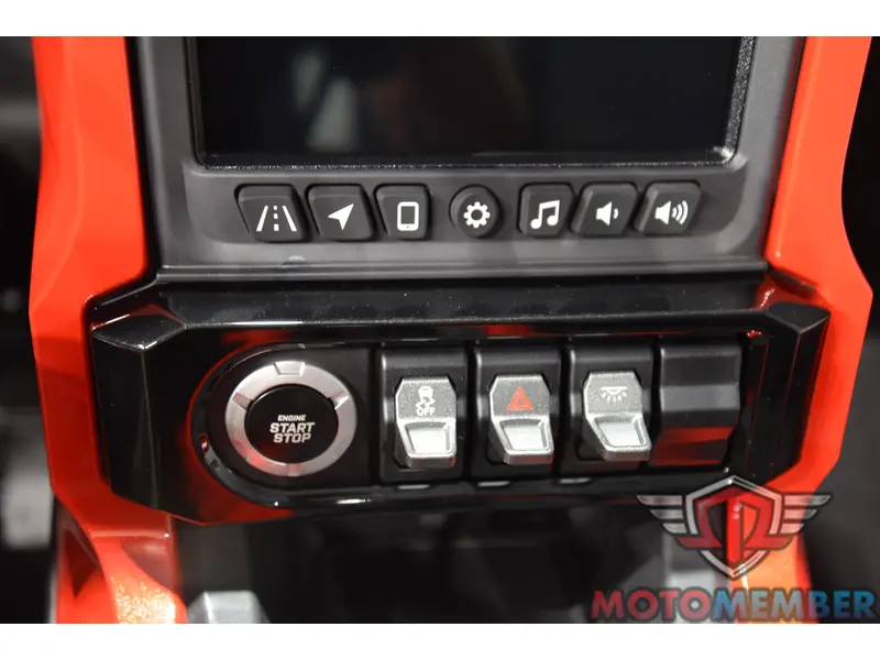 2026 Slingshot R Manual alt