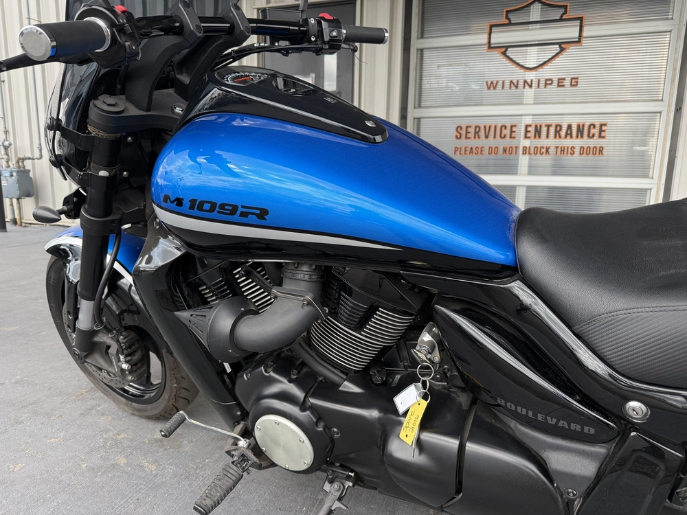 2021 Suzuki Boulevard M109r alt