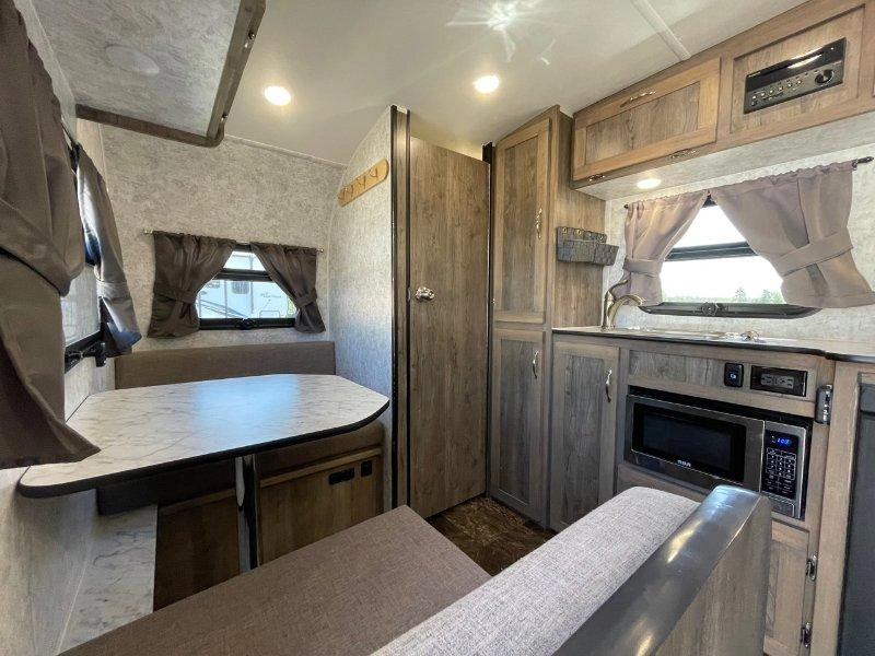Prolite Mini Lounge 2018 alt