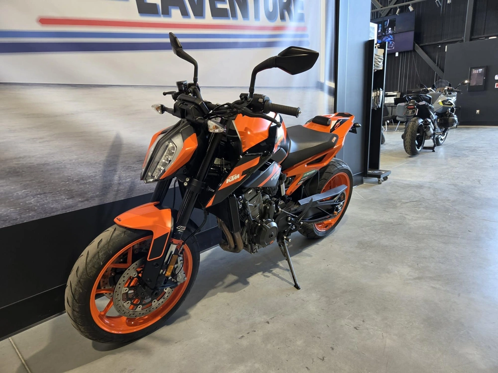 Ktm Duke 890 Gp 2022 alt