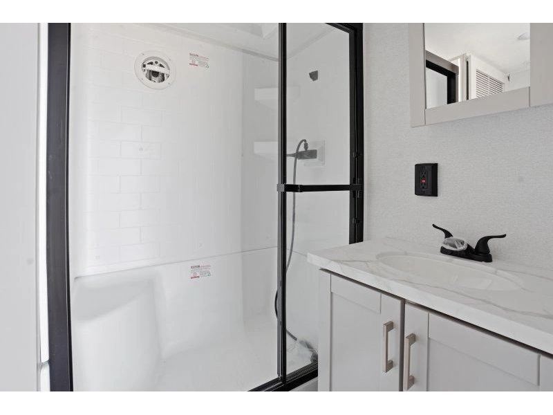2027 Jayco Jayflight 401loft alt
