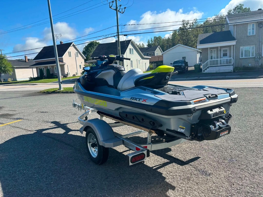Sea-doo Rxt-x 325 Audio 2026 alt