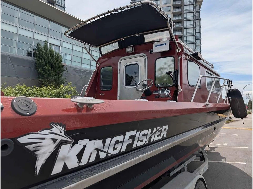 2015 Kingfisher 2725 Weekender alt