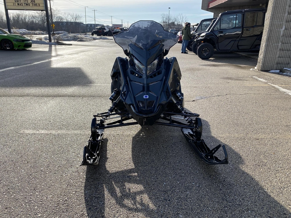2027 Polaris 850 Indy Xc 137 alt