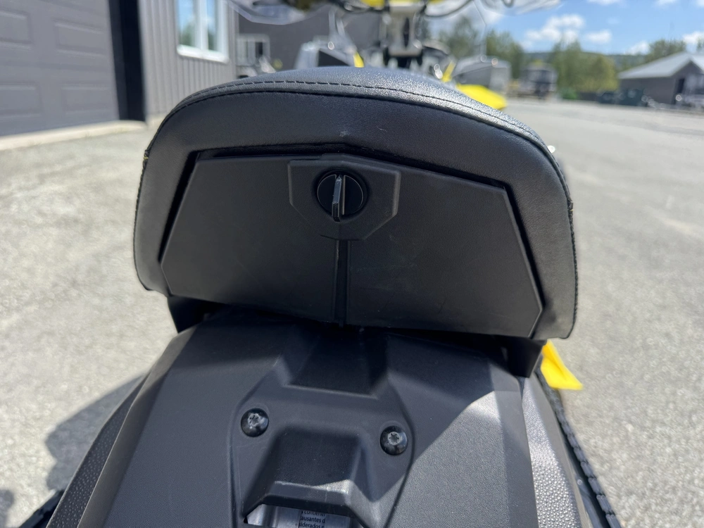 2022 Ski-doo Renegade Xrs 900 Ace Turbo R alt
