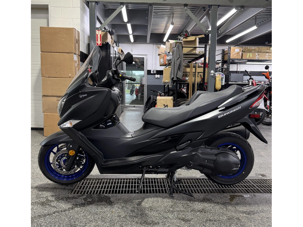 Suzuki An400am4 2024 alt