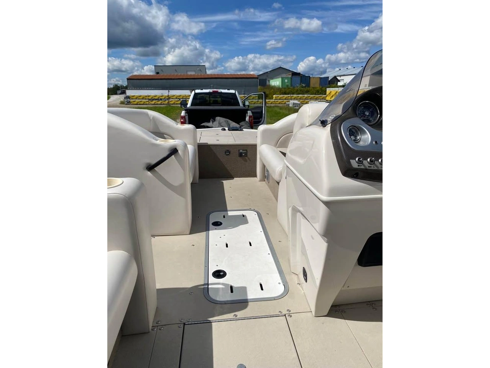 2011 Princecraft Ventura 192 alt