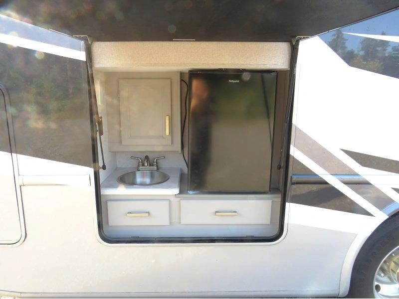 Thor Motor Coach Indigo Bb35 2024 alt