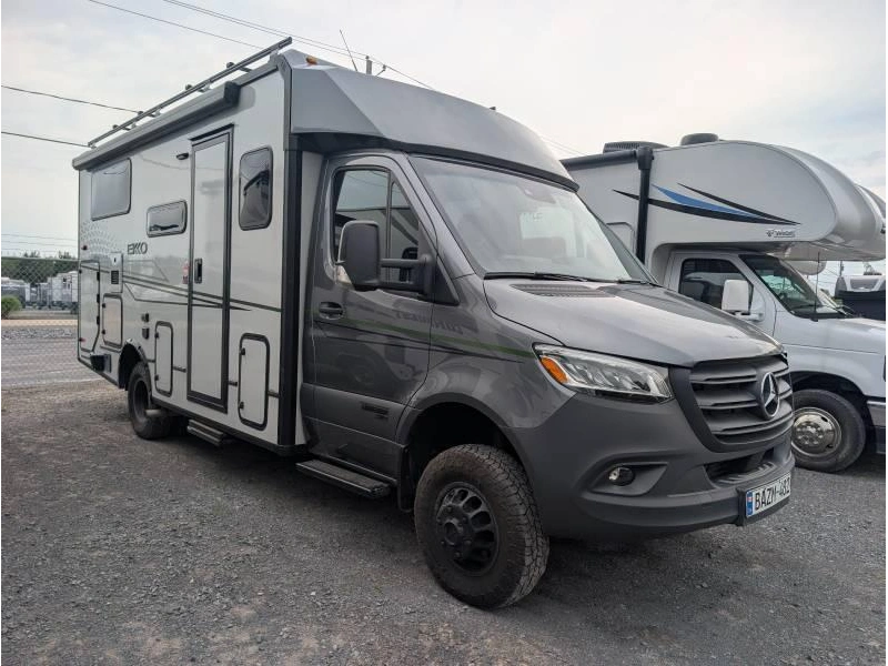 Winnebago Ekko 23b 2025 alt
