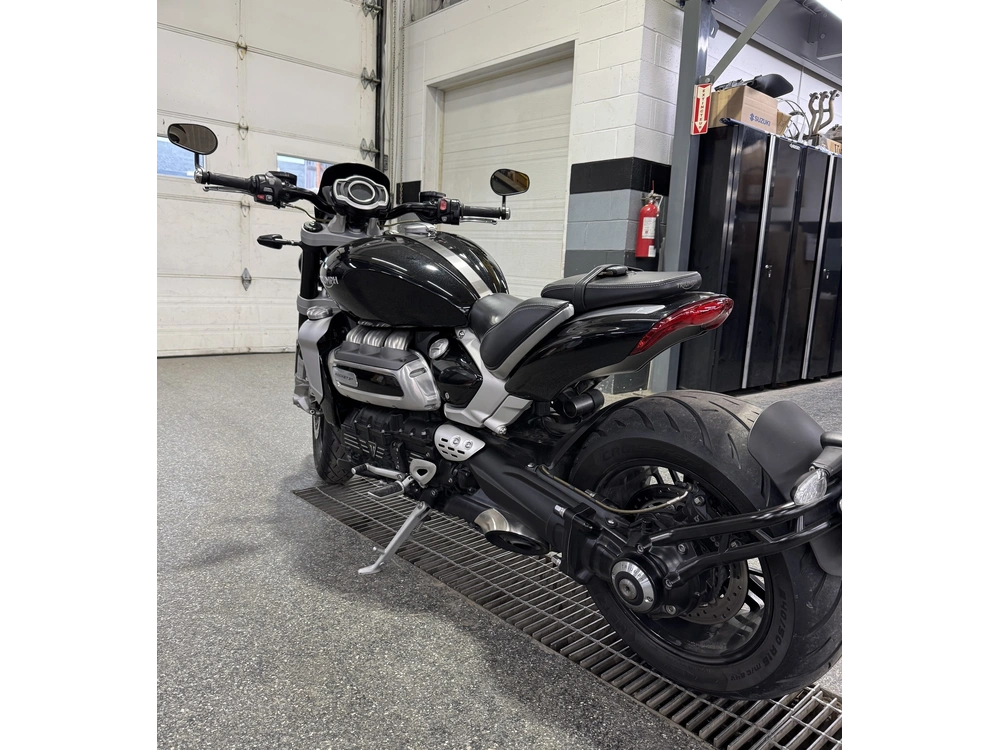 Triumph Rocket 3 R 2020 alt