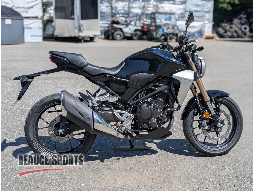 Honda Cb 300 Moto Standard Urbaine Légère Débutant Novice A2 Naked Rétro Ville Économique Entretien Fait Pneus Neufs Z400 Mt-03 Duke G310r 2021 alt