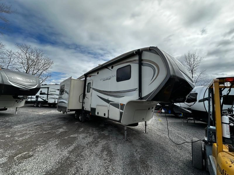 Crossroads Cruiser 28se 2017 alt