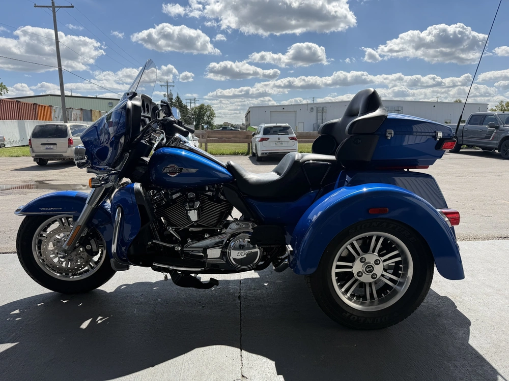 2024 Harley-davidson Tri Glide Ultra alt