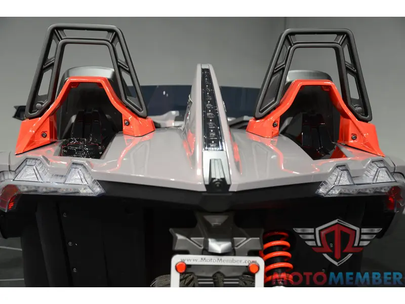 2026 Slingshot R Manual alt