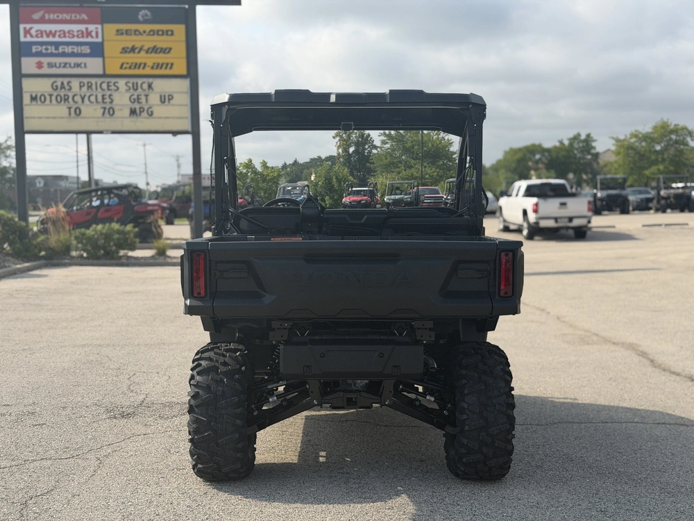 2026 Honda Pioneer 1000 Deluxe