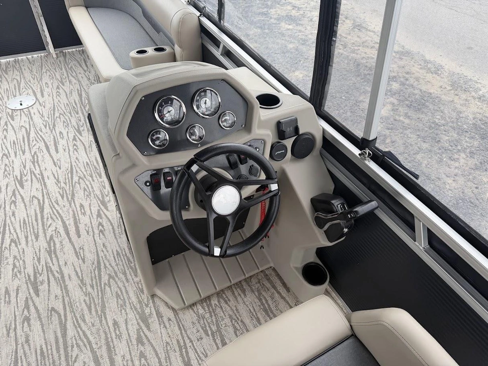 Armada Saphir 21 2024 alt