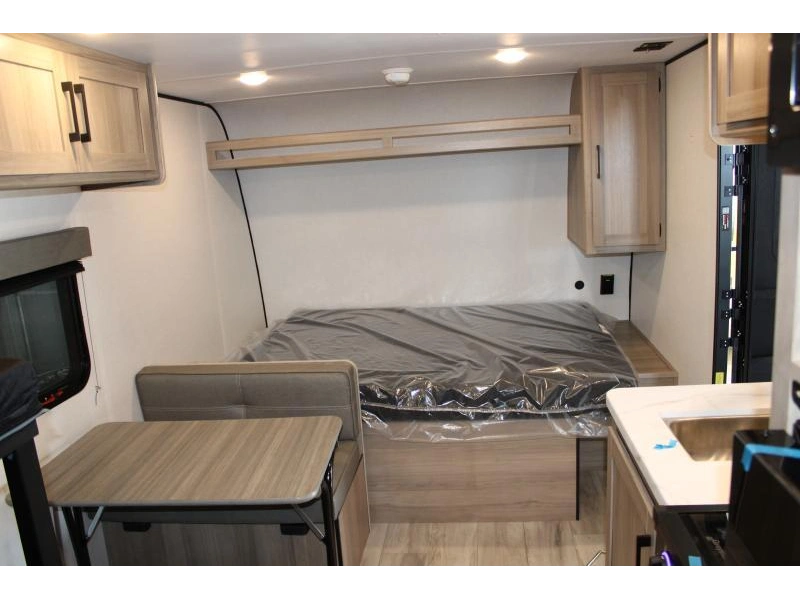 Keystone Rv Coleman 17bx 2026 alt