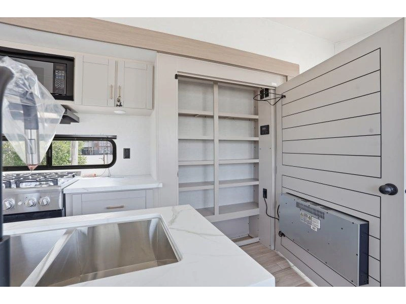 2027 Jayco Jayflight 401loft alt